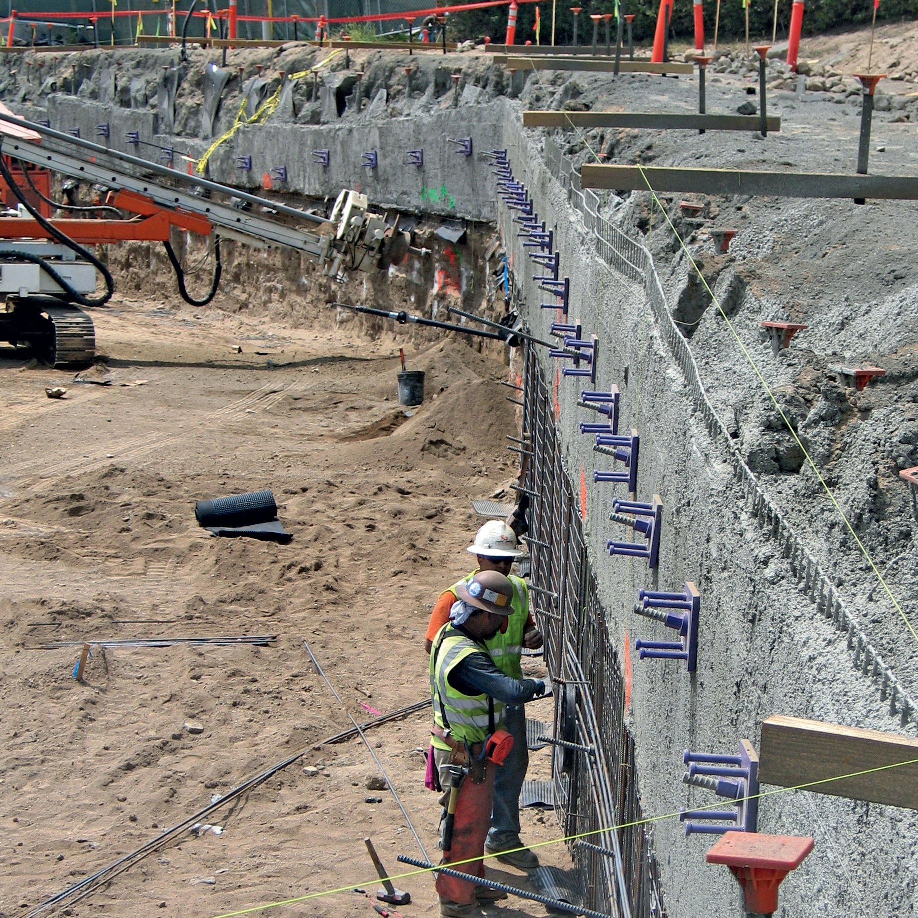 San-manuel-DSI_16_page-96-97_high-end-5